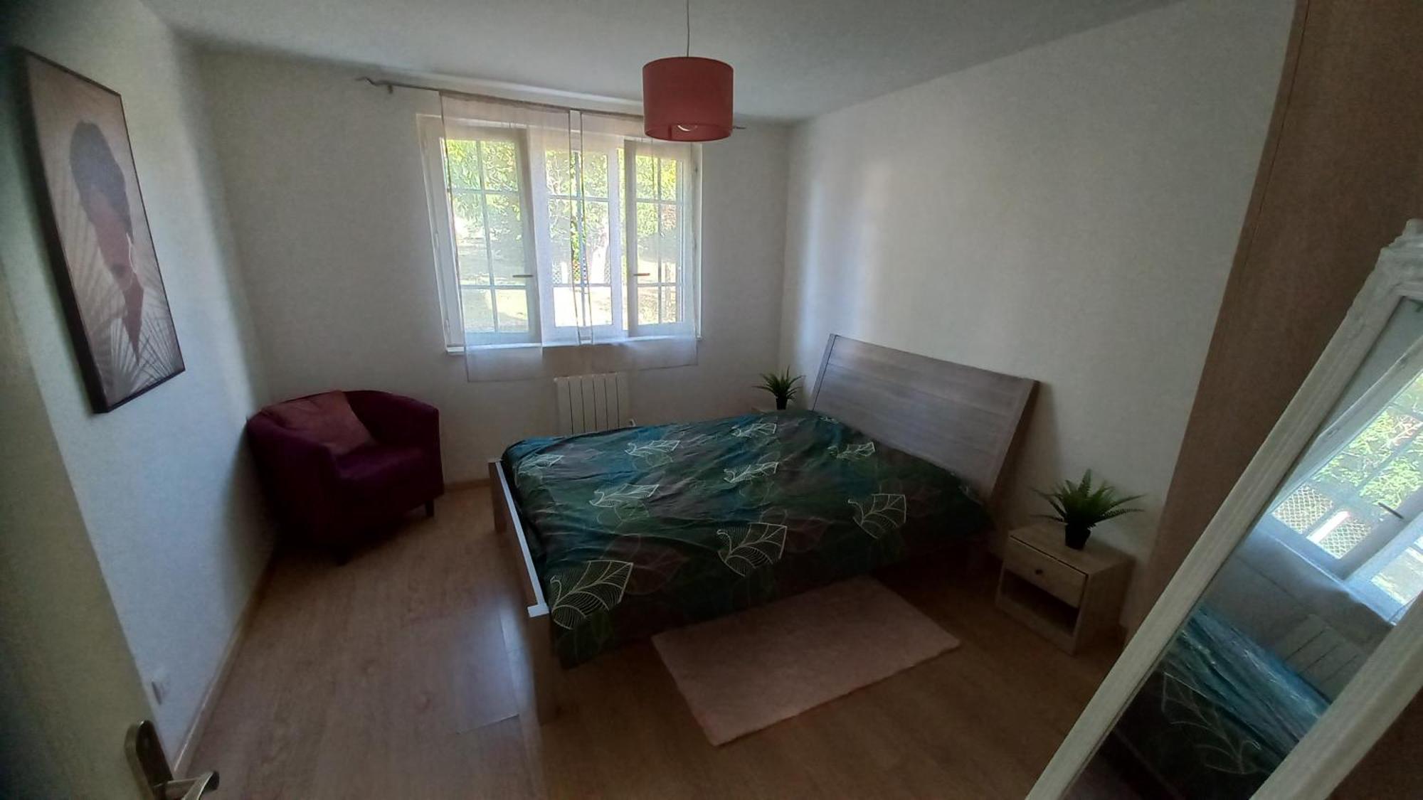 Plaisir Des Pres - T3, Jardin, Parking Apartment *