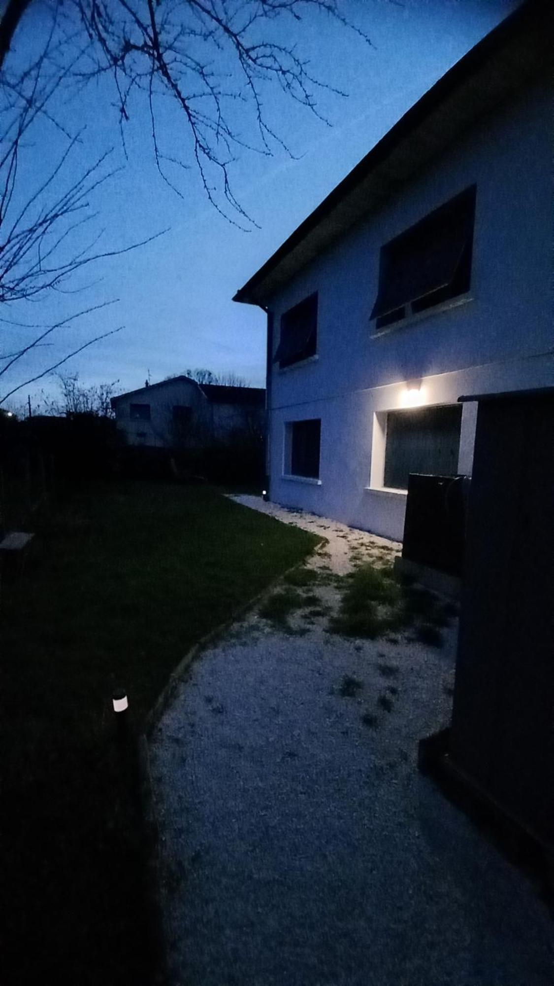 Plaisir Des Pres - T3, Jardin, Parking Apartment Chaponost